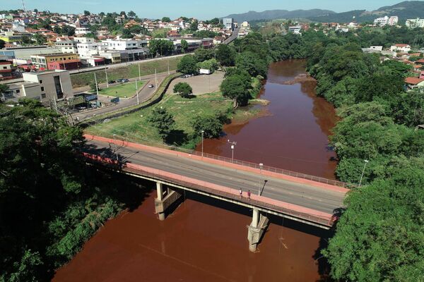 Viver ao lado de barragens ainda preocupa os moradores de Brumadinho