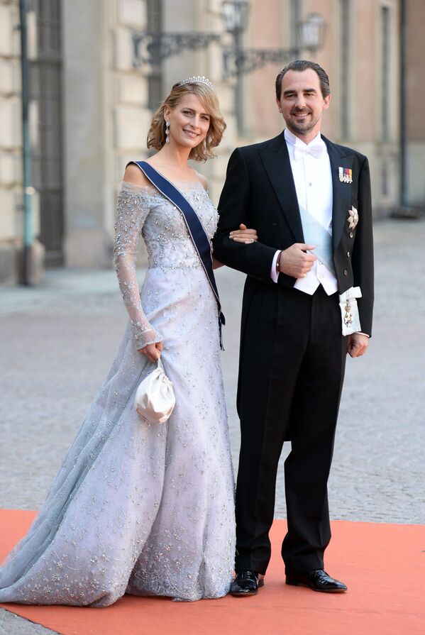 Em 25 de agosto de 2010, o príncipe Nikolaus da Grécia e Dinamarca se casou com Tatiana Blatnik, nascida em Caracas, mas de origem eslovena-alemã. Antes de se casar com o príncipe, ela vivia em Londres trabalhando como organizadora de eventos e consultora de publicidade - Sputnik Brasil