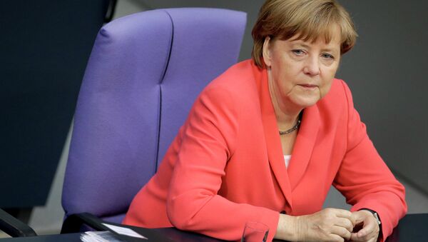 A chanceler alemã Angela Merkel em Bundestag - Sputnik Brasil