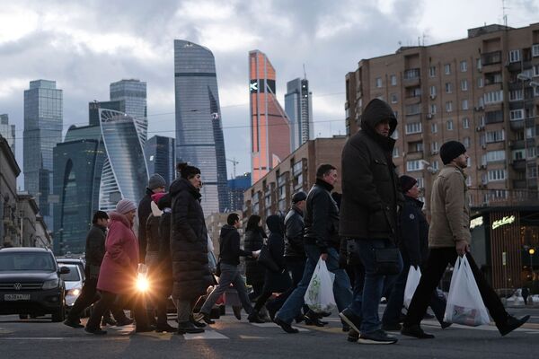 Travessia para pedestres na rua Bolshaya Dorogomilovskaya em Moscou - Sputnik Brasil
