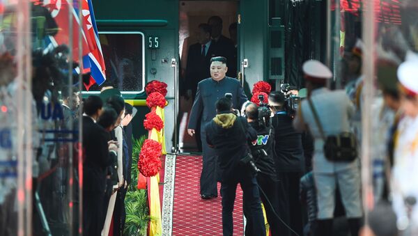 O líder norte-coreano Kim Jong-un chegou à estação na cidade vietnamita de Dong Dang, na fronteira com a China (foto de arquivo) - Sputnik Brasil