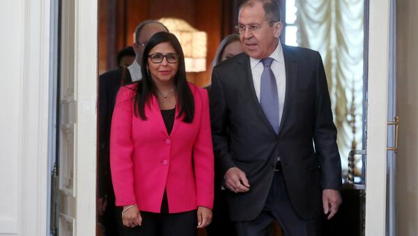 Sergei Lavrov, ministro das Relações Exteriores da Rússia, e Delcy Rodriguez, vice-presidente da Venezuela, durante o encontro em Moscou, em 1 de março de 2019 - Sputnik Brasil
