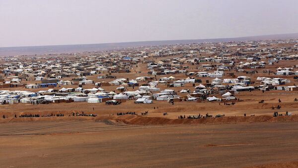Vista aérea do acampamento informal Rukban, entre as fronteiras da Jordânia e da Síria. - Sputnik Brasil