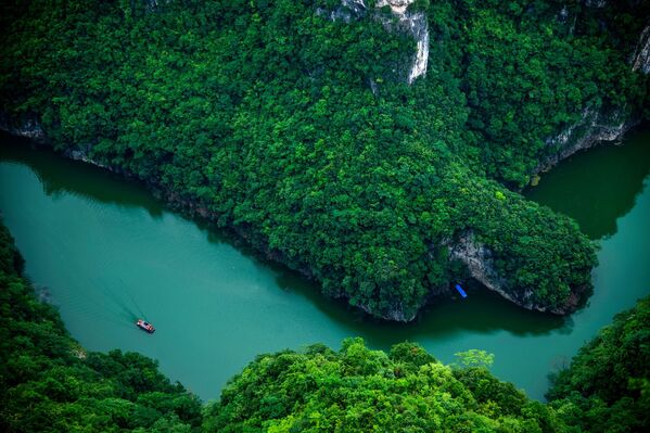 A vista aérea do rio Yangtzé – o maior rio da Ásia. Percorre 6.300 km desde sua nascente, do Tibete até o mar da China Oriental, permanecendo sempre no território da China - Sputnik Brasil