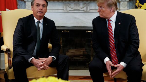 Bolsonaro e Trump na Casa Branca. - Sputnik Brasil