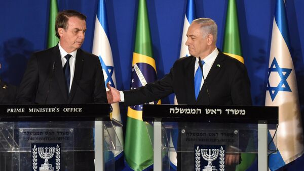 O presidente Jair Bolsonaro e o primeiro-ministro de Israel, Benjamin Netanyahu, em coletiva de imprensa em Jerusalém. - Sputnik Brasil
