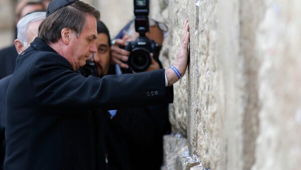 Jair Bolsonaro visita o Muro das Lamentações em Israel - Sputnik Brasil