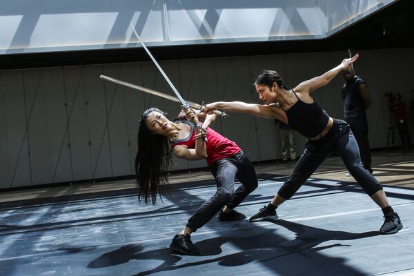 Dançarinas ensaiam apresentação em novo centro de artes nos EUA - Sputnik Brasil
