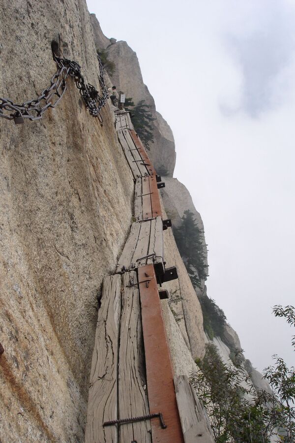 Muro acolchoado em montanha chinesa - Sputnik Brasil