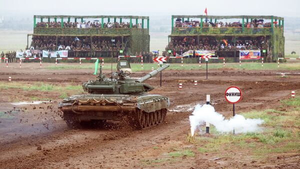 Tanque T-72B3 nos Jogos Militares da Rússia - Sputnik Brasil