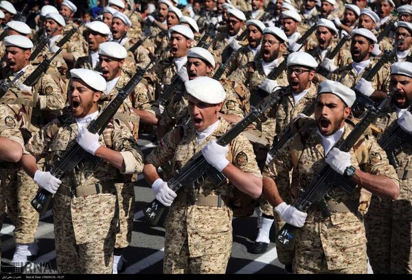 A Constituição do Irã considera o Exército como uma força exclusivamente defensiva, destinada a proteger a integridade territorial do país - Sputnik Brasil