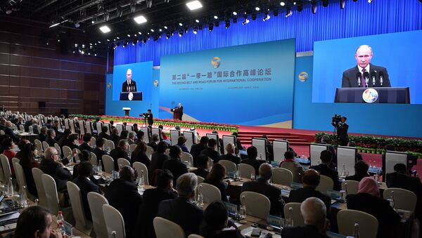 O presidente russo, Vladimir Putin na cerimônia de abertura do 2º Fórum Um Cinturão, Uma Rota em Pequim. - Sputnik Brasil