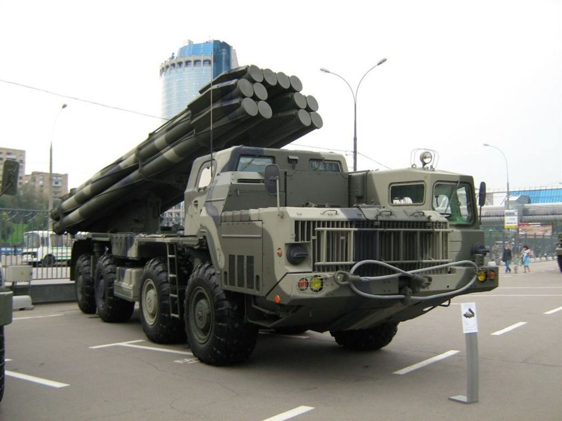 Rússia está desenvolvendo míssil guiado de alta precisão para sistema Tornado-S - Sputnik Brasil, 1920, 11.05.2021