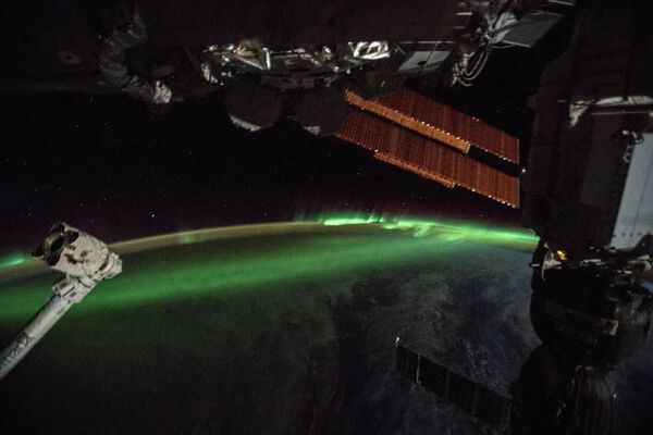 Fotografia da Aurora tirada da Estação Espacial Internacional (EEI) da NASA - Sputnik Brasil