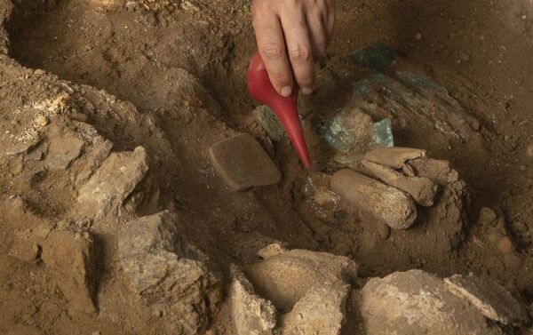 Arqueólogos poloneses descobrem tumba de metalúrgico de 1.200 anos no Peru - Sputnik Brasil