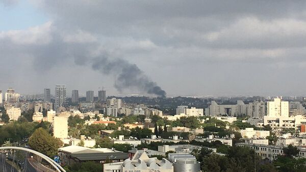 Fogo em base militar em Tel Avive, Israel - Sputnik Brasil