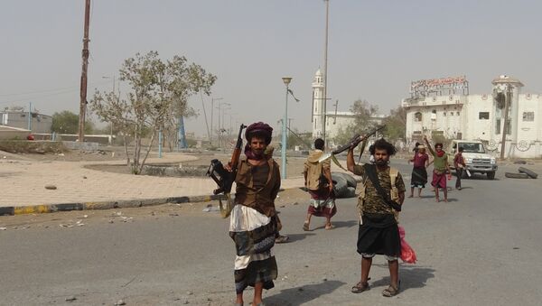 Forças pró-governo do Iêmen se reúnem na cidade portuária de Hodeida. - Sputnik Brasil