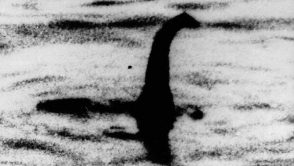 Foto de arquivo do suposto monstro do Lago Ness  na Escócia - Sputnik Brasil