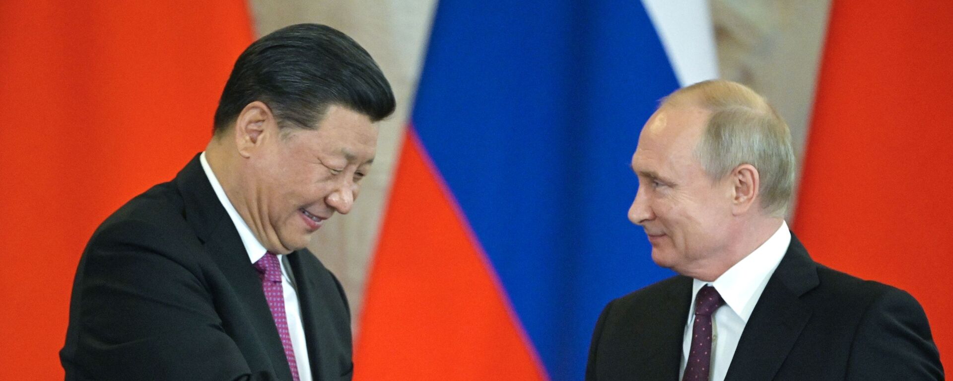 Presidente da Rússia, Vladimir Putin, participa de eventos realizados no âmbito de visita à Rússia do presidente da China, Xi Jinping - Sputnik Brasil, 1920, 09.09.2022