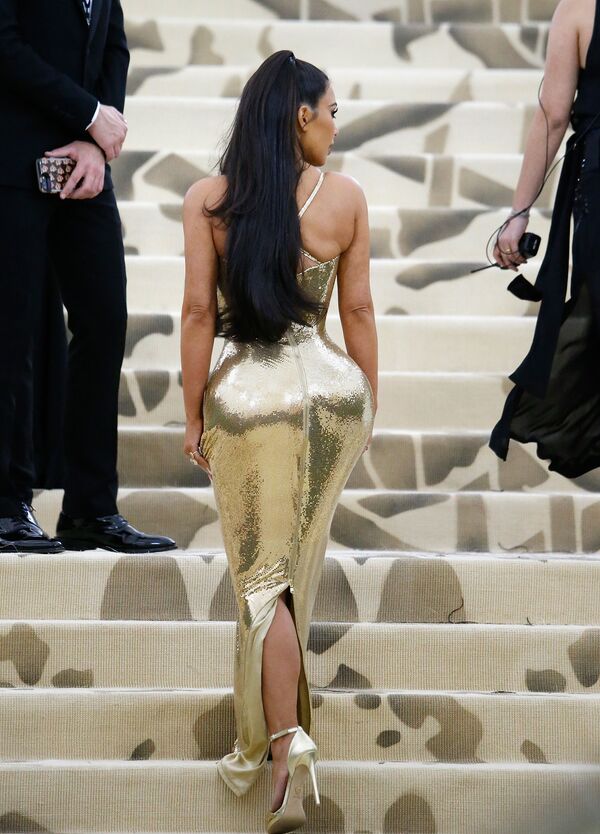 Socialite norte-americana Kim Kardashian em evento no Museu Metropolitano de Arte, em Nova York, EUA - Sputnik Brasil
