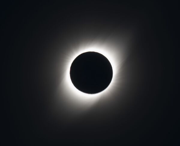 Eclipse solar total visto de El Molle, Chile, 2 de julho de 2019 - Sputnik Brasil