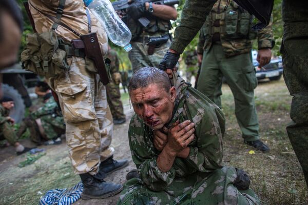 Soldado das tropas de desembarque ucranianas feito prisioneiro em combate pela cidade de Shakhtersk - Sputnik Brasil