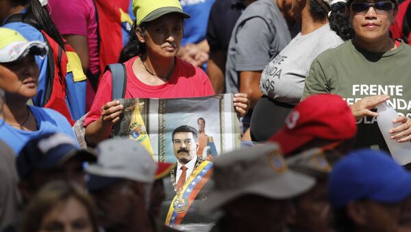 Apoiadores do presidente Nicolás Maduro em Caracas, na Venezuela (foto de arquivo) - Sputnik Brasil