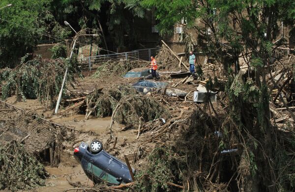As consequências das inundações em Tbilisi. - Sputnik Brasil