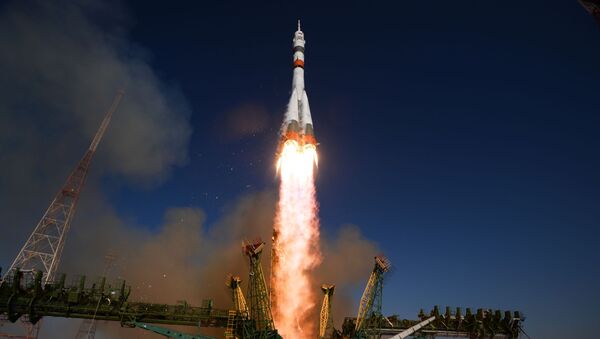 Lançamento do foguete portador russo Soyuz-2.1a com a espaçonave Soyuz MS-14 a partir do cosmódromo de Baikonur, no Cazaquistão - Sputnik Brasil
