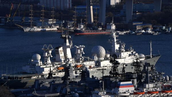 Navio do complexo de medição Marechal Krylov em Vladivostok, na Rússia - Sputnik Brasil