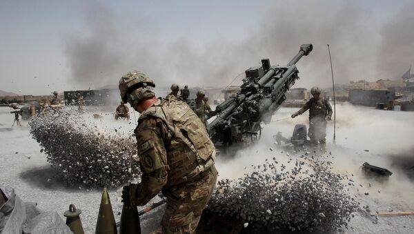 Soldados do Exército dos EUA disparam de um morteiro em Kandahar, Afeganistão (foto de arquivo) - Sputnik Brasil