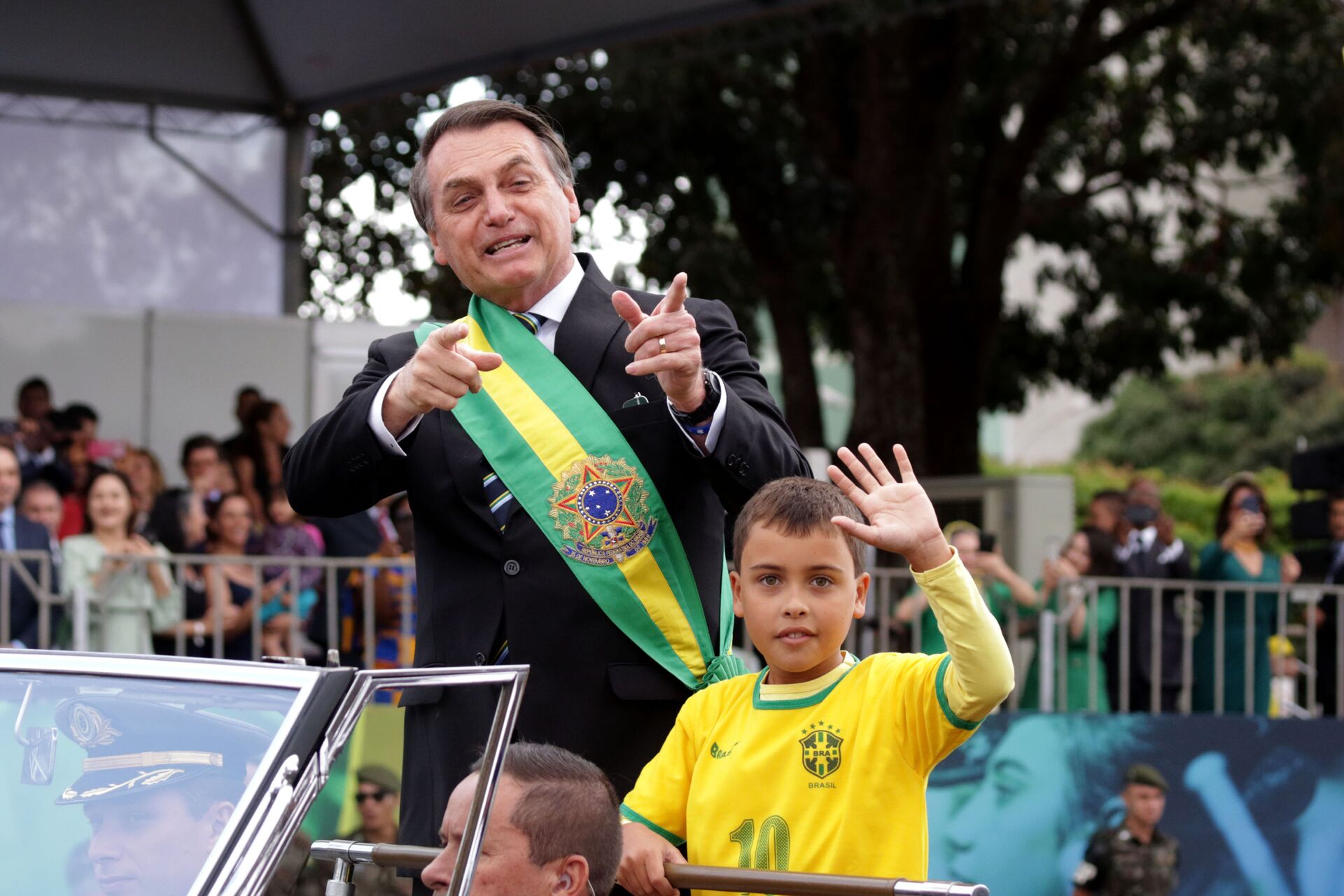 Presidente Jair Bolsonaro desfile em carro aberto durante o 7 de Setembro em Brasília - Sputnik Brasil, 1920, 09.11.2021