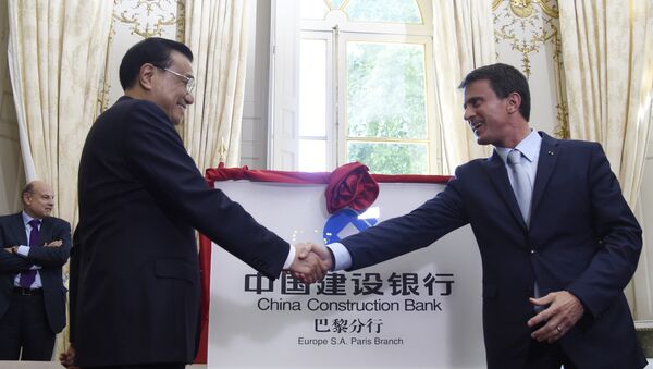 O primeiro-ministro chinês, Li Keqiang, durante encontro com o premier francês, Manuel Valls, em Paris - Sputnik Brasil