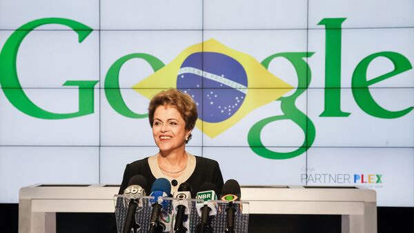 Presidenta Dilma Rousseff durante visita à Google - Sputnik Brasil