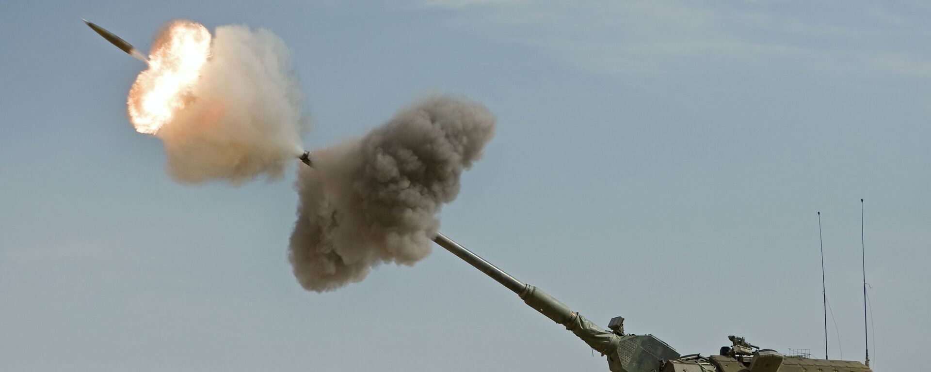 Artilharia autopropulsada alemã PzH 2000 em ação no Afeganistão (foto de arquivo) - Sputnik Brasil, 1920, 29.06.2022