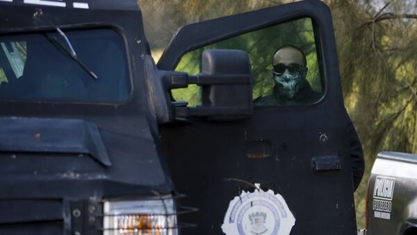 Policial de Michoacán, no México, em foto de 2015. - Sputnik Brasil