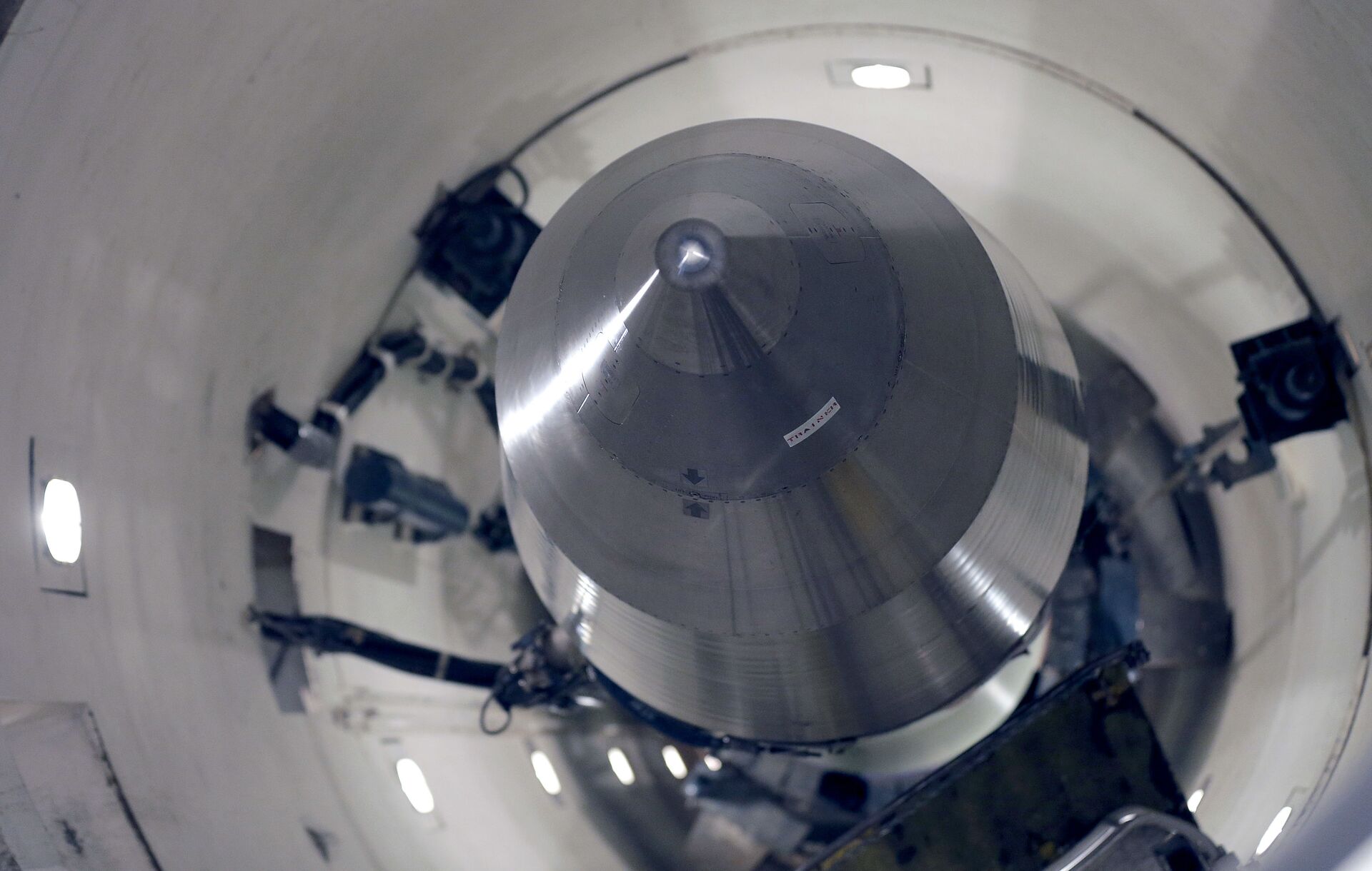 Imagem de ogiva nuclear norte-americana instalada no interior do estado de North Dakota  - Sputnik Brasil, 1920, 15.06.2023