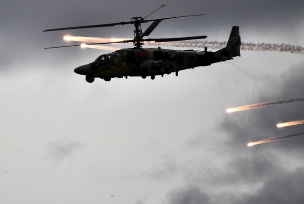 Helicóptero de ataque Ka-52 mobilizado durante exercícios militares da Organização do Tratado de Segurança Coletiva (OTSC) - Sputnik Brasil