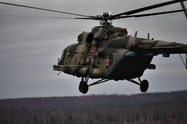 Helicóptero Mi-17 é fotografado durante treinamento militar da Organização do Tratado de Segurança Coletiva (OTSC) - Sputnik Brasil