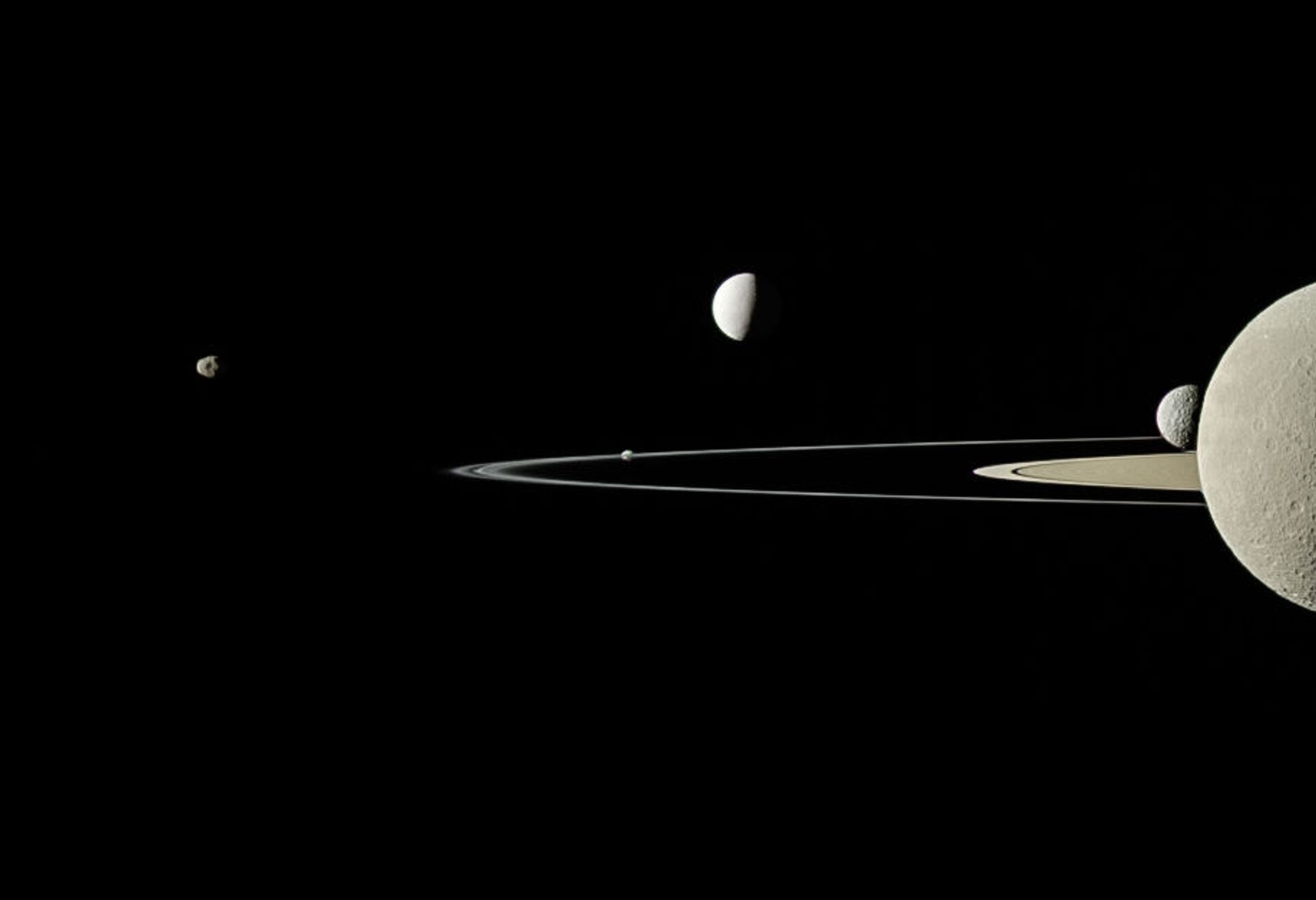 Encélado, lua de Saturno, tem correntes oceânicas semelhantes às da Terra, diz estudo - Sputnik Brasil, 1920, 27.03.2021