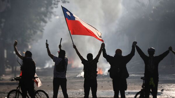 Protestos no Chile - Sputnik Brasil