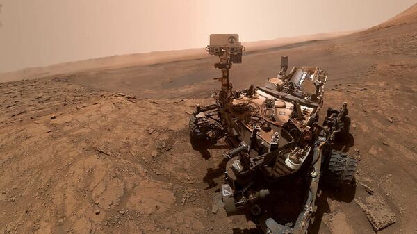 Rover Curiosity faz selfie em Vera Rubin Ridge em Marte, 11 de outubro de 2019 - Sputnik Brasil