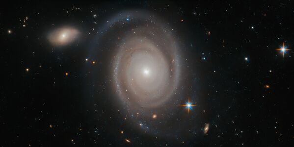 Galáxia espiral NGC 1706 na constelação Dourado - Sputnik Brasil