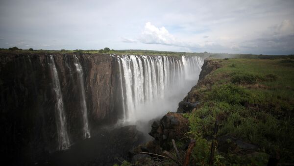 Cataratas de Vitória, Zimbabué, em 17 de janeiro de 2019 - Sputnik Brasil