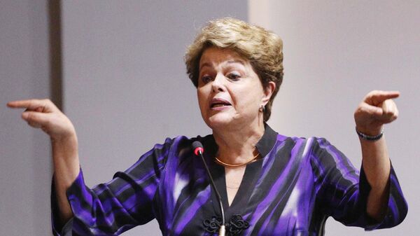 A ex-presidente Dilma Rousseff durante o 7º Congresso Nacional do Partido dos Trabalhadores (PT), na Casa de Portugal em São Paulo (SP) (foto de arquivo) - Sputnik Brasil