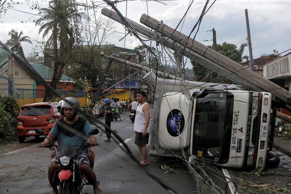 Consequências do tufão nas Filipinas - Sputnik Brasil