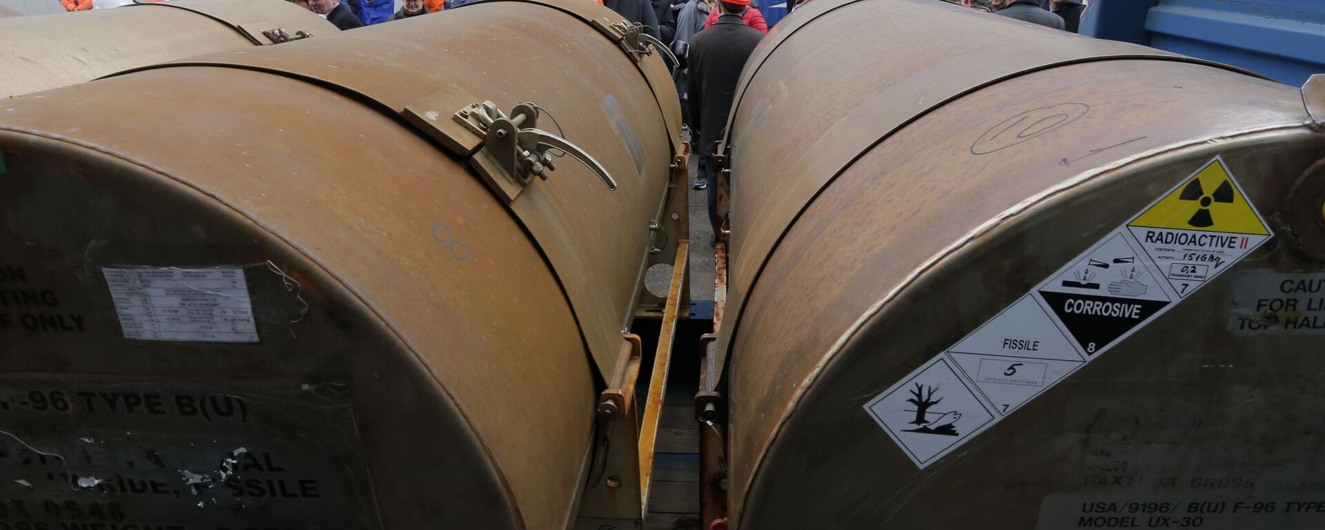 Urânio retirado de armas nucleares russas segue para os EUA para ser utilizado como fonte de energia elétrica, em parceria chamada Megatons para Megawatts, em 2013 - Sputnik Brasil, 1920, 05.08.2022