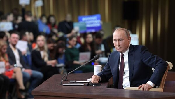 Presidente russo, Vladimir Putin, durante a grande coletiva de imprensa em Moscou - Sputnik Brasil