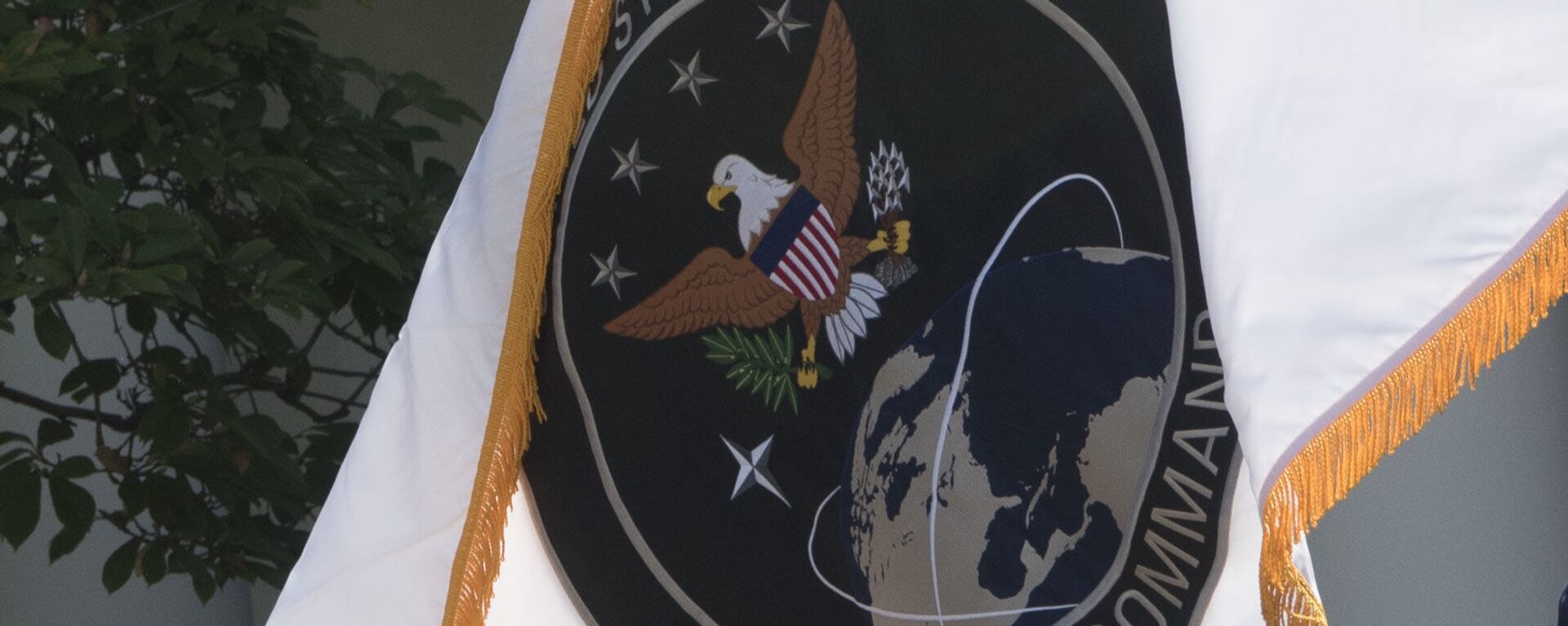Bandeira do Comando Espacial dos EUA, recentemente transformado em Força Espacial  - Sputnik Brasil, 1920, 30.11.2021