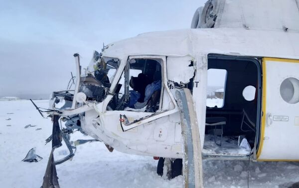 Helicóptero Mi-8 que fez pouso forçado na região de Krasnoyarsk, na Rússia, 25 de dezembro de 2019 - Sputnik Brasil